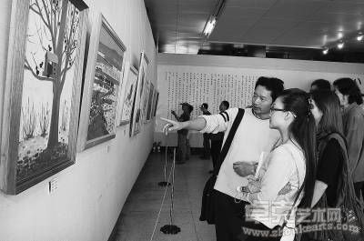 2006年10月，云南省美术馆为80岁的刘自鸣举办了《八十回望——刘自鸣画展》，这是刘自鸣一生的心血之作首次集体面世，引起了社会轰动。