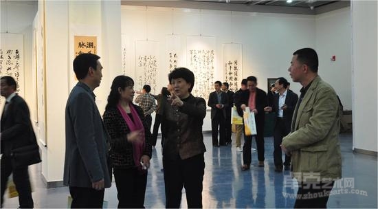 海内外华人名家书画作品展在河南省美术馆隆重