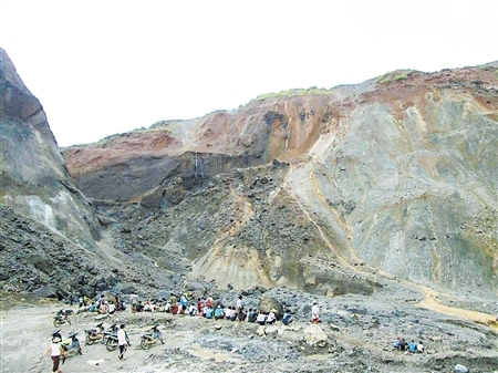 缅甸玉石矿区塌陷百人被埋 生还希望渺茫