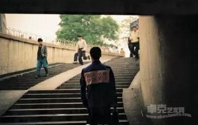 “滨河小区：1996-2004”参展艺术家：朱发东
